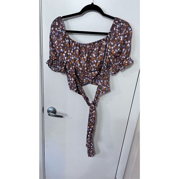 Just Polly Juniors Tie Back Cropped Peasant Top Brown Ditsy Size Large NWT P1-83 - Picture 6 of 8